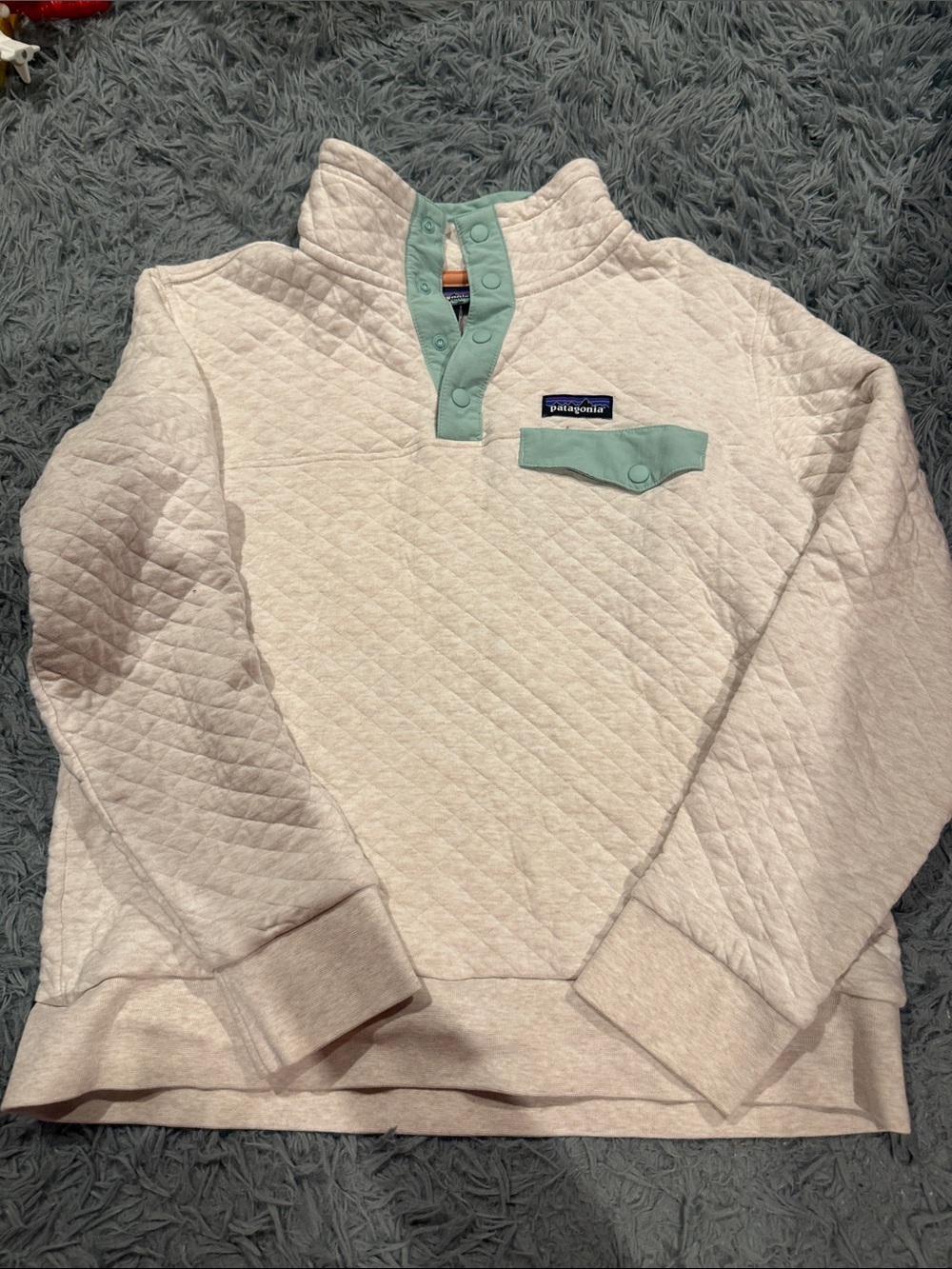 Patagonia Cream Quilted Snap-Front Pullover with Mint Accents